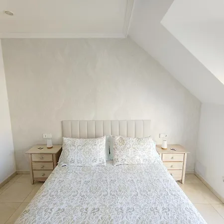 Precioso ático Con Vistas A Pie De Playa Apartamento *